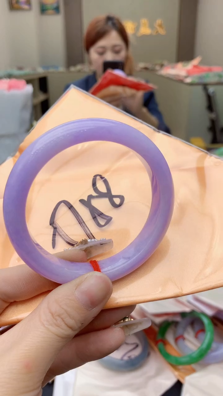 【闪购商品】翡翠手镯未镶嵌0917955002