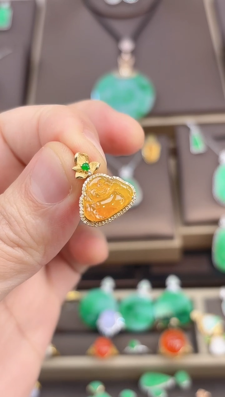 【闪购商品】翡翠吊坠(赠链)18K金镶嵌佛公吊坠