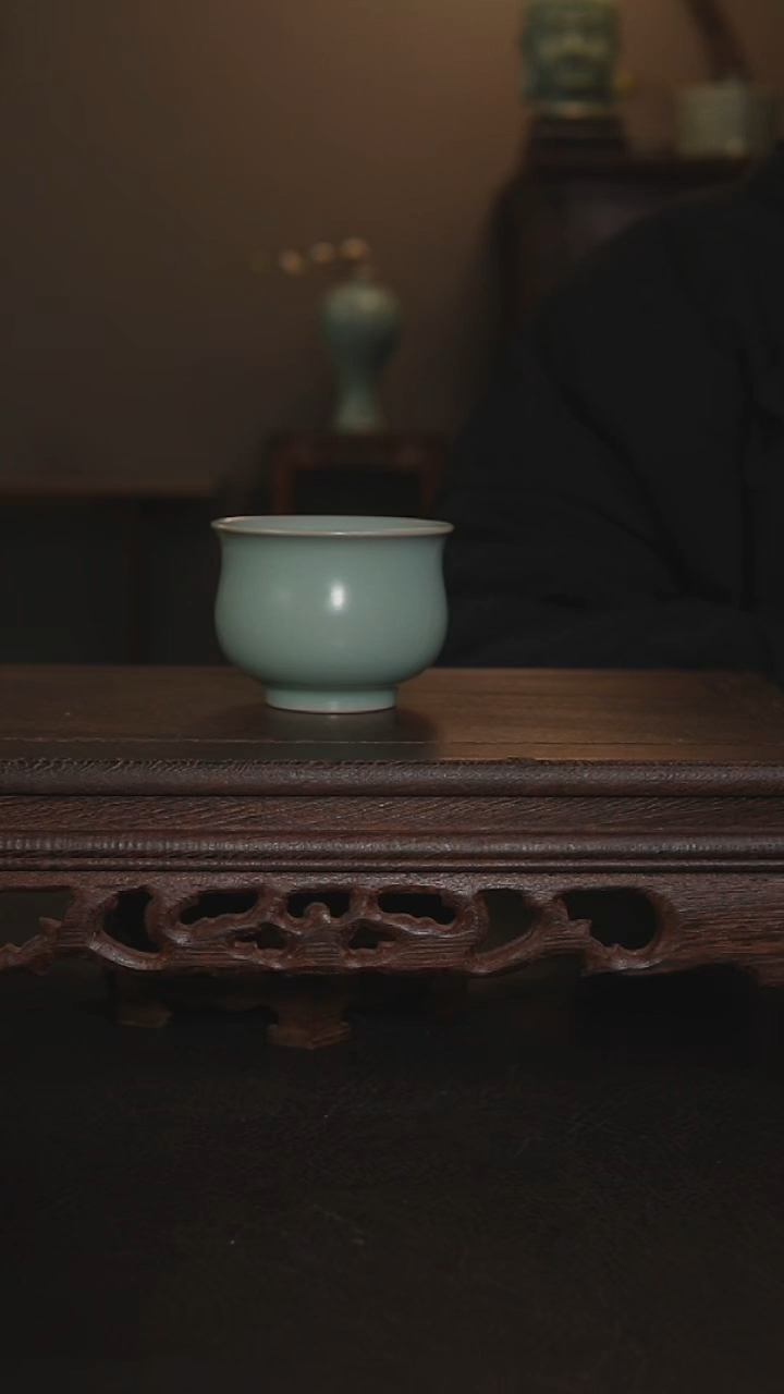 摆件瓷仿古手工玉兰杯