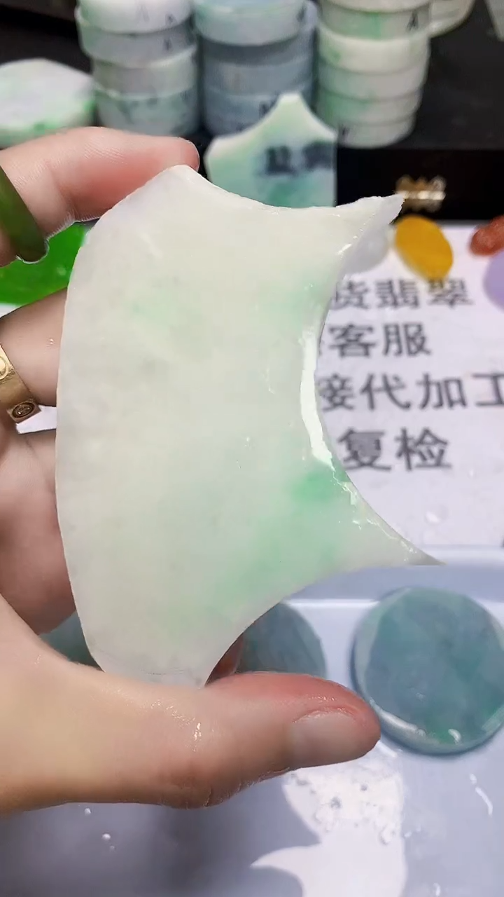 翡翠裸石缅甸天然翡翠A货818