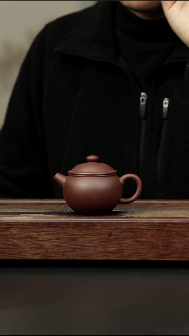 茶壶紫砂老紫泥 小巨轮 120cc左右
