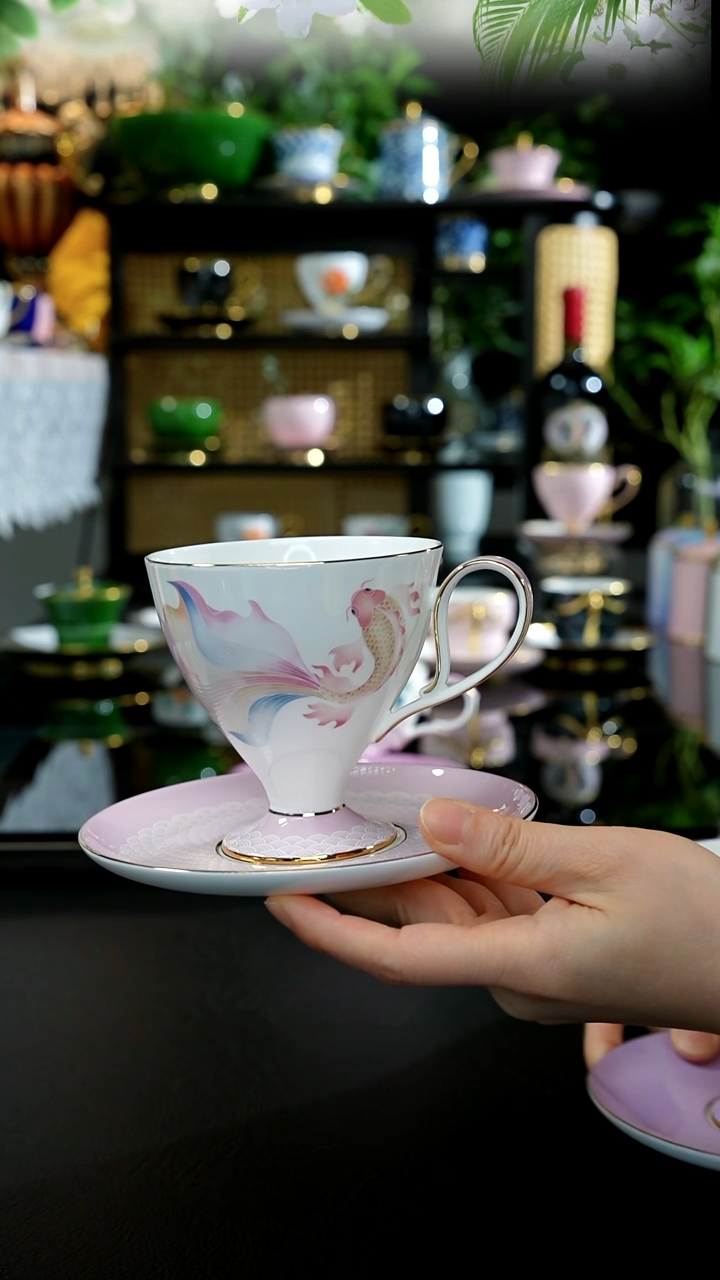 杯碟--------粉鱼