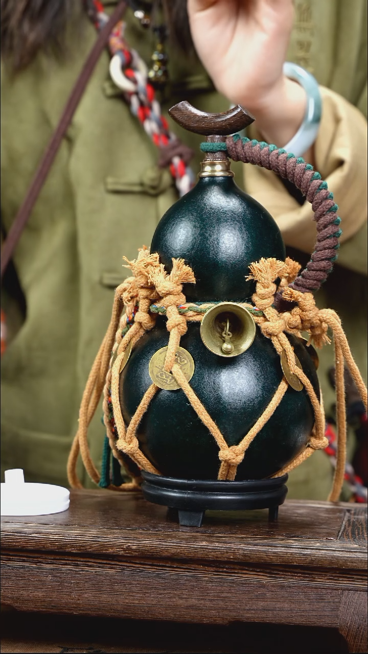 YB029复古网兜款天然酒葫芦（一物一拍）