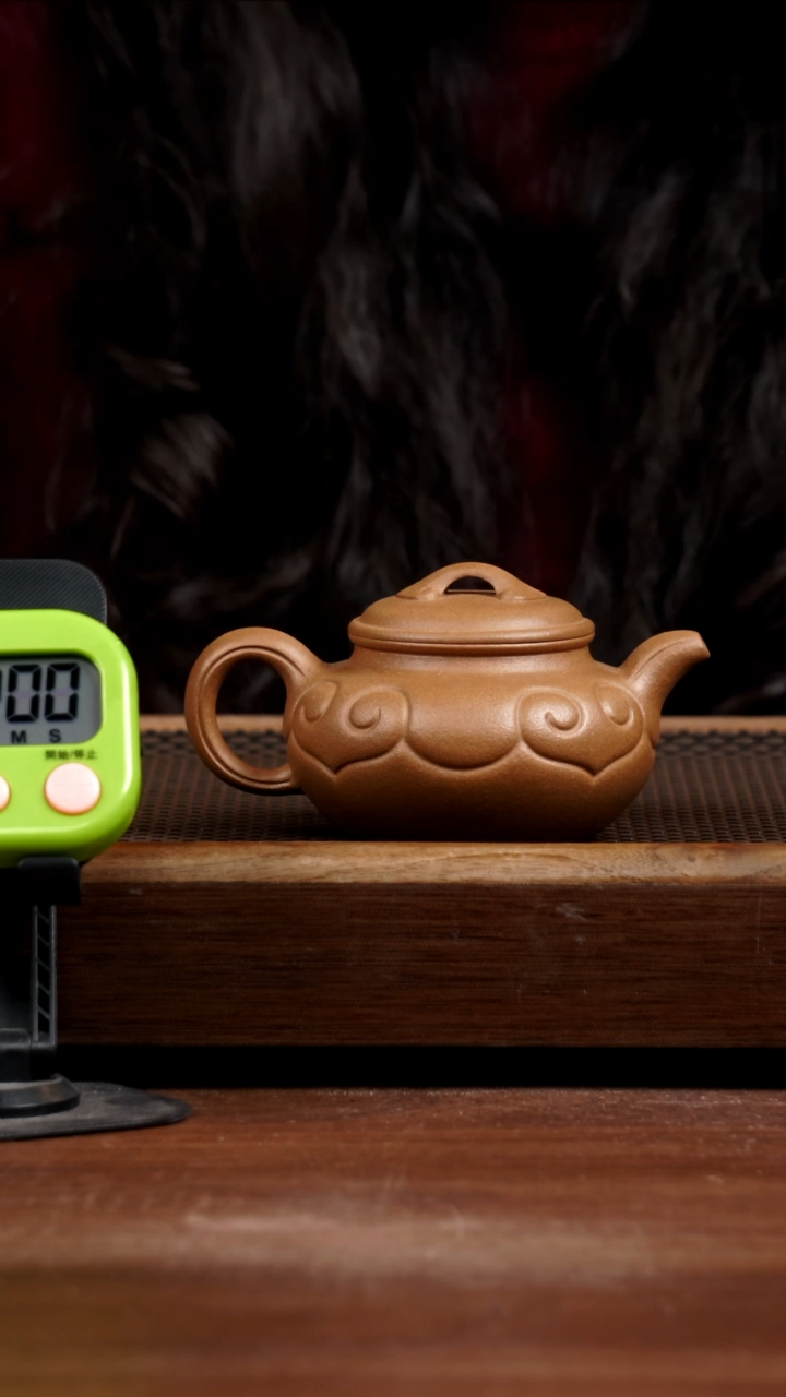 【闪购商品】紫砂茶壶冷金黄如意仿古210CC