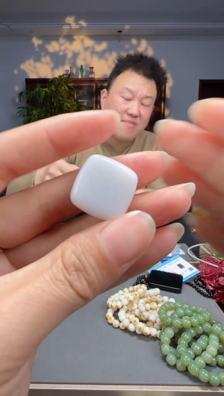 【闪购商品】和田玉颈饰未镶嵌拍一发一多样性发货