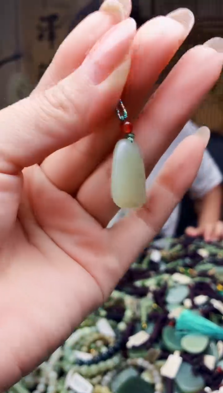 颈饰未镶嵌和田玉多样性发货，拍一发一