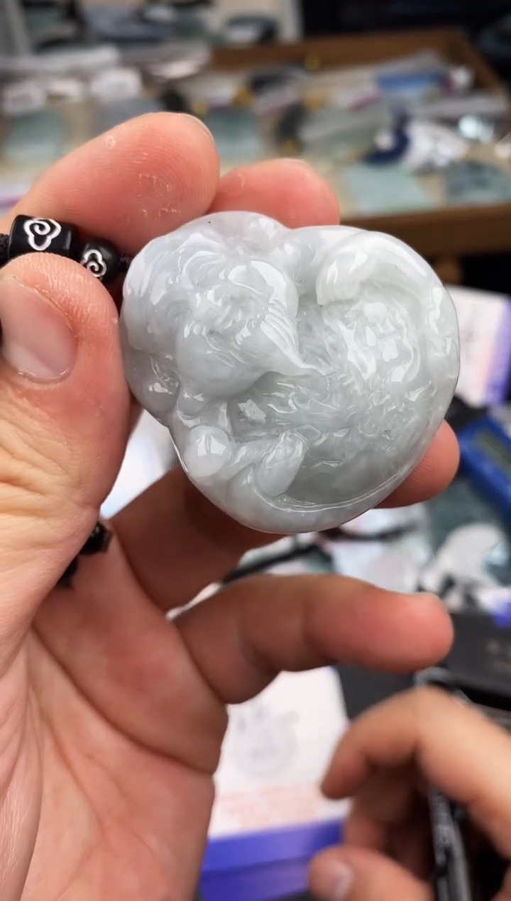 【闪购商品】翡翠颈饰未镶嵌  天然翡翠，一物一图