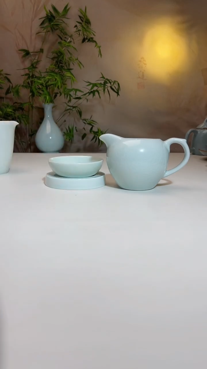 玉青游龙公道加玉青玉兰茶漏，二级品