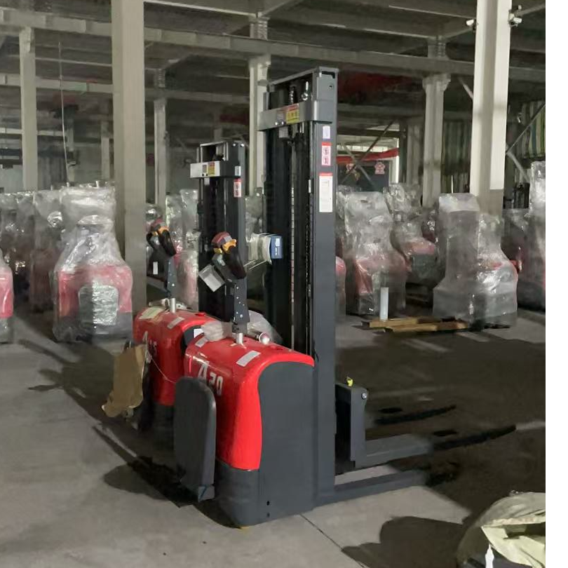 全电动双起升站驾式堆高车液压升高装卸货物托盘堆垛车