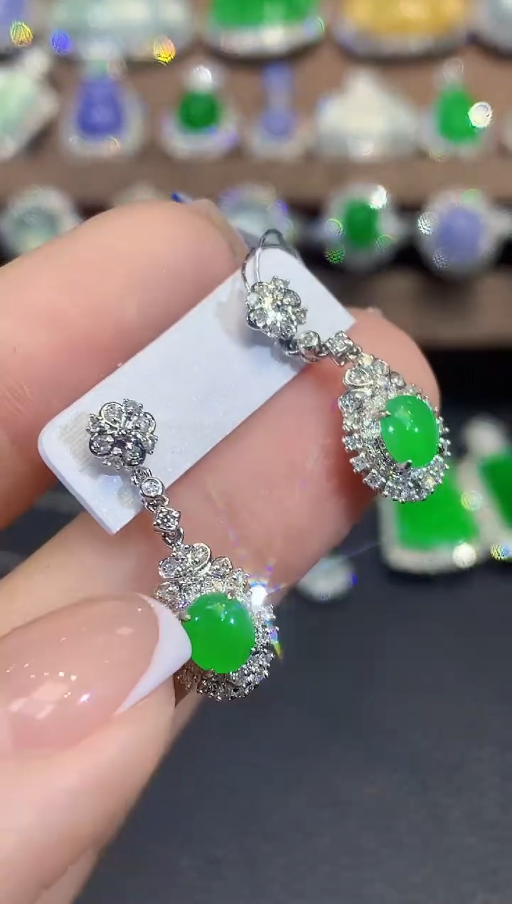 18K金镶嵌翡翠耳饰a75