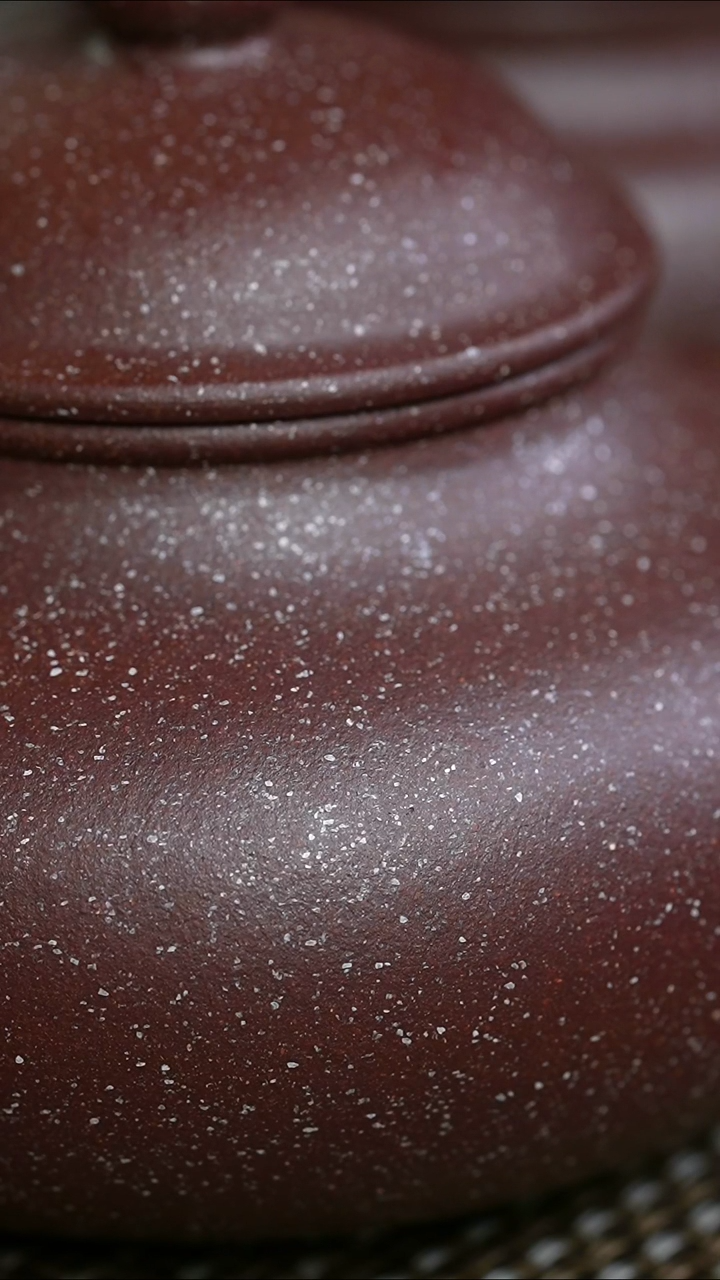 茶壶紫砂微瑕半手紫泥容天180cc