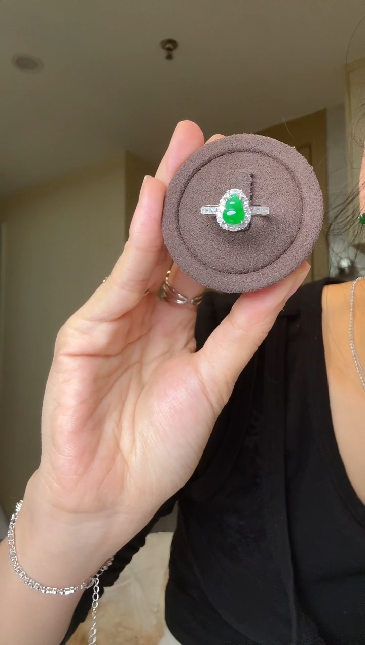 【闪购商品】翡翠戒指银S925镶嵌葫芦戒指