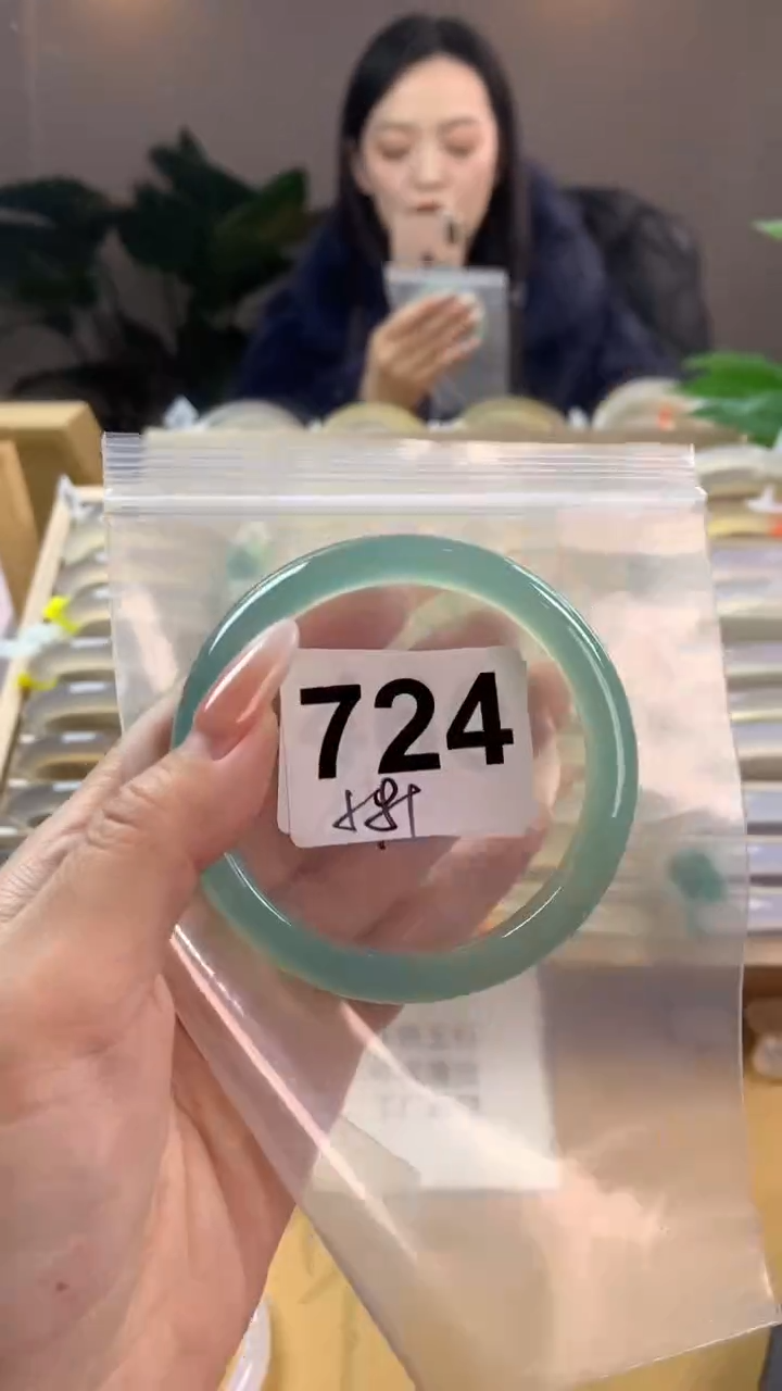 【闪购商品】玛瑙/玉髓手镯未镶嵌724