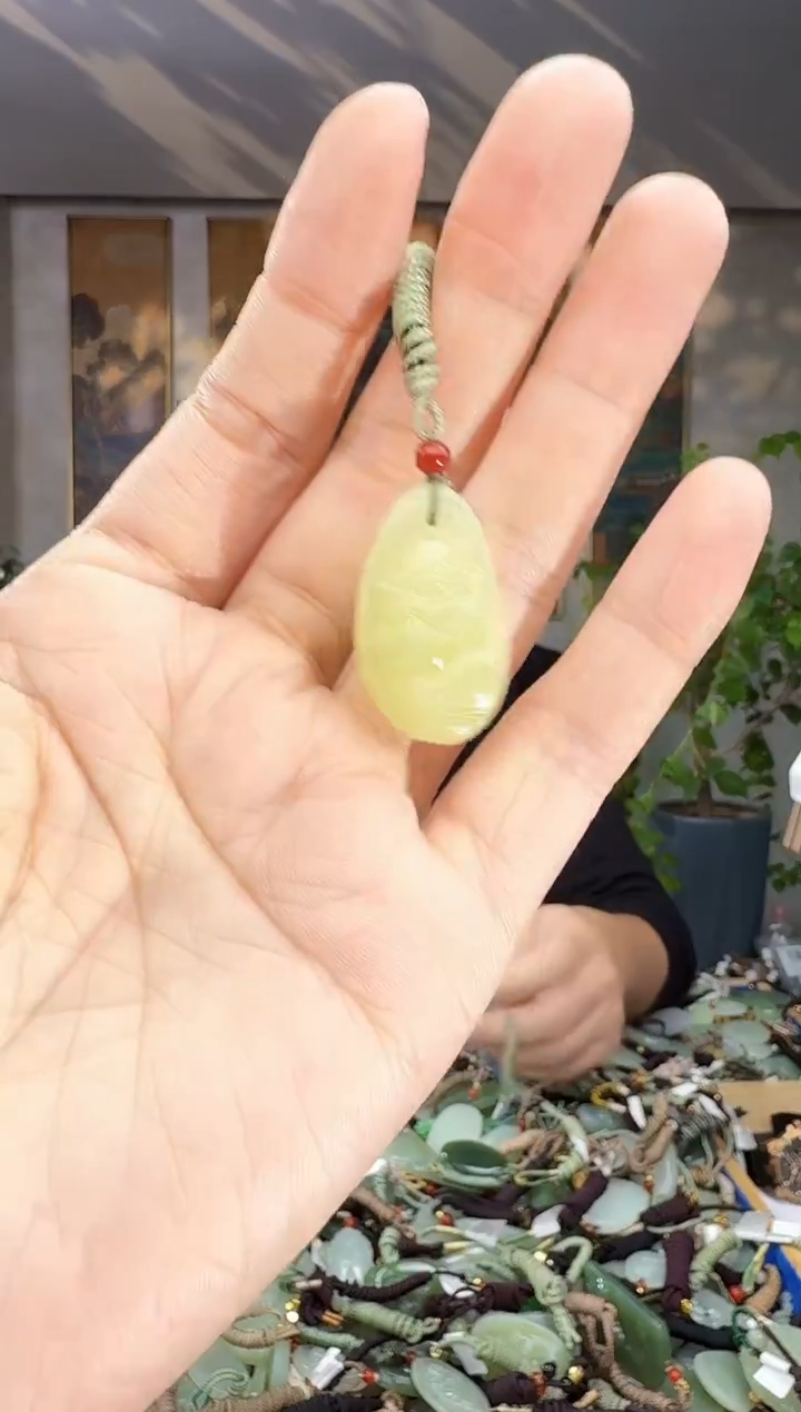 未镶嵌和田玉挂件拍一发一