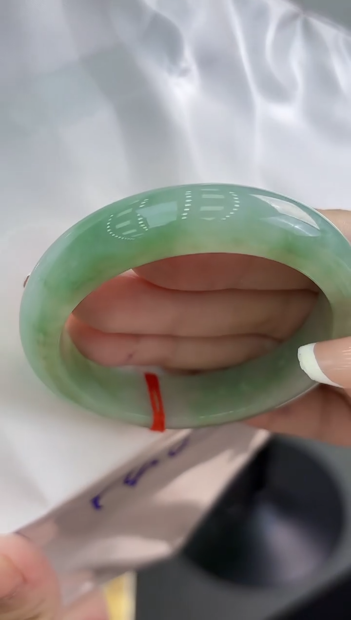 【闪购商品】翡翠手镯未镶嵌翡翠手镯