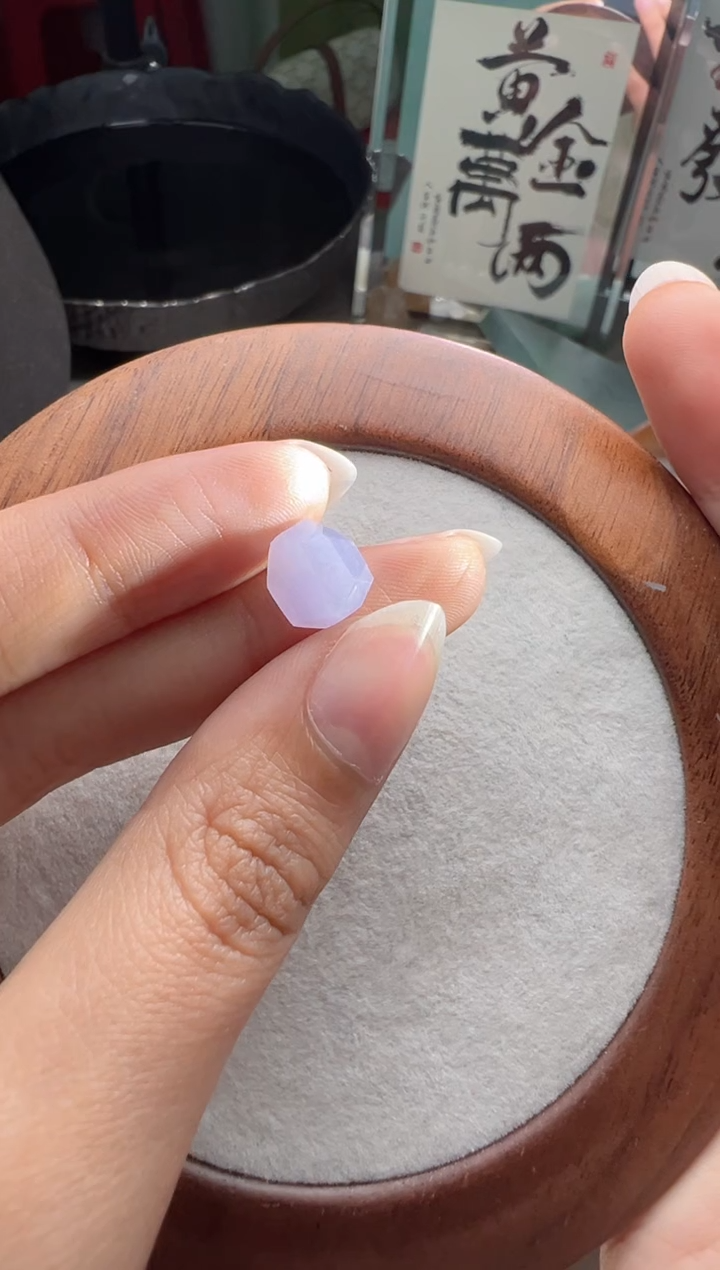 未镶嵌定制翡翠紫底裸石