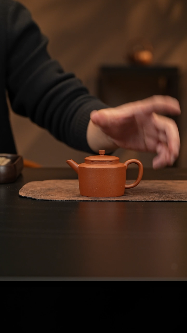 【闪购商品】紫砂茶壶允禾斋wzht 朱泥 折肩宫灯 130c