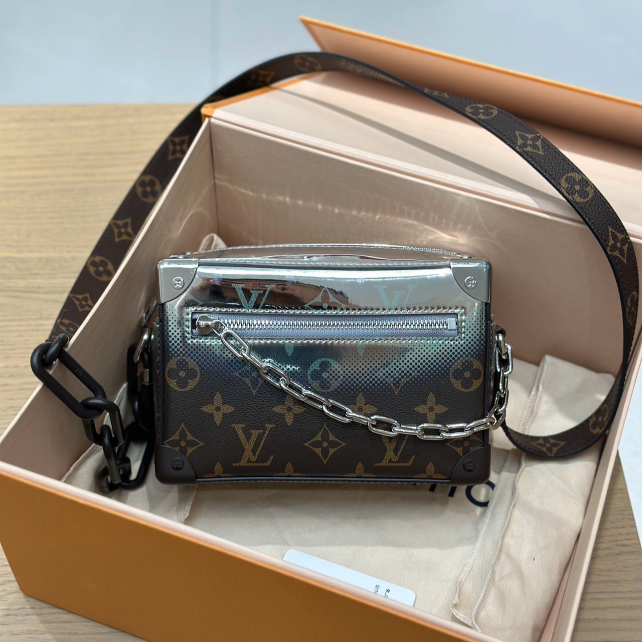 99新 LouisVuitton/路易威登 芯片款 渐变盒子 81126