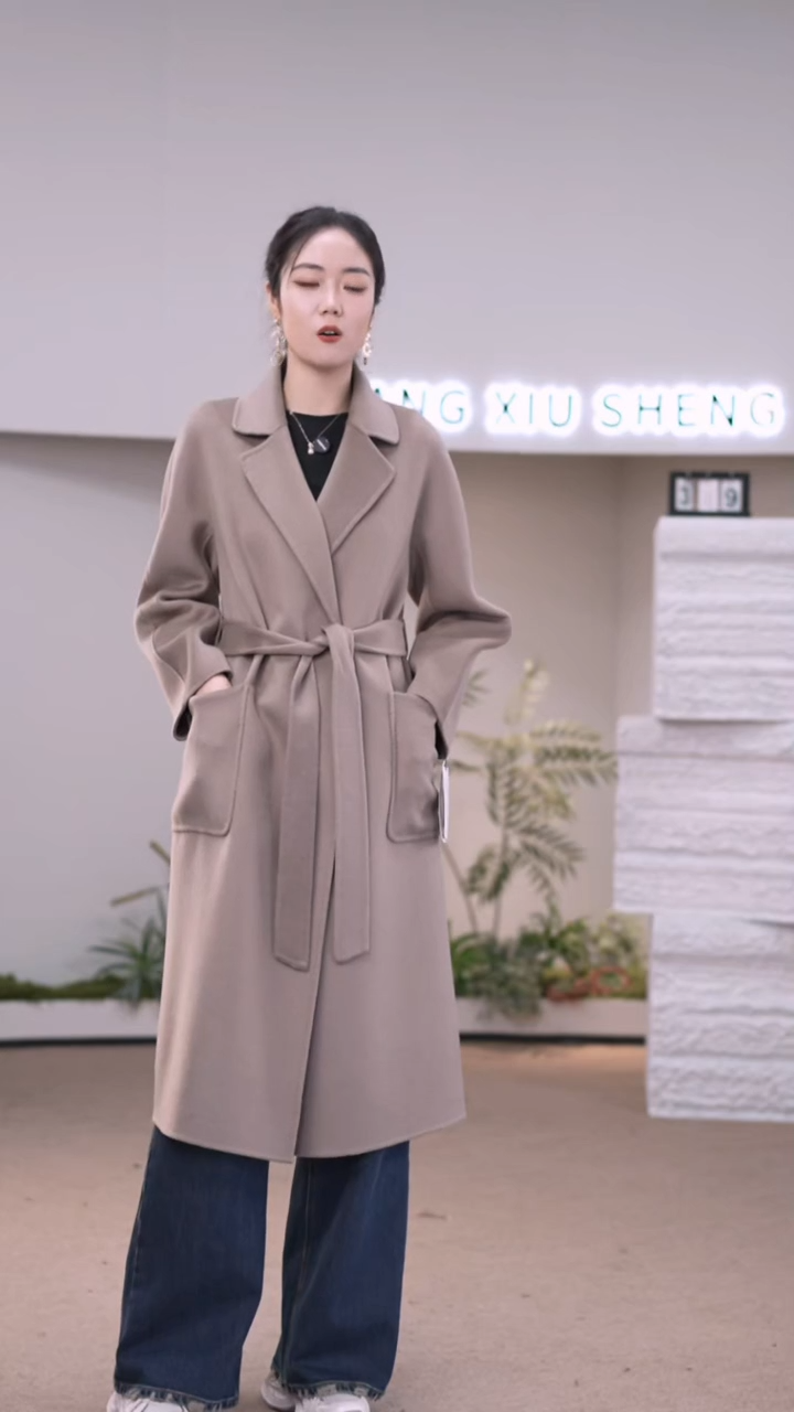 M码羊绒大衣孤品微瑕