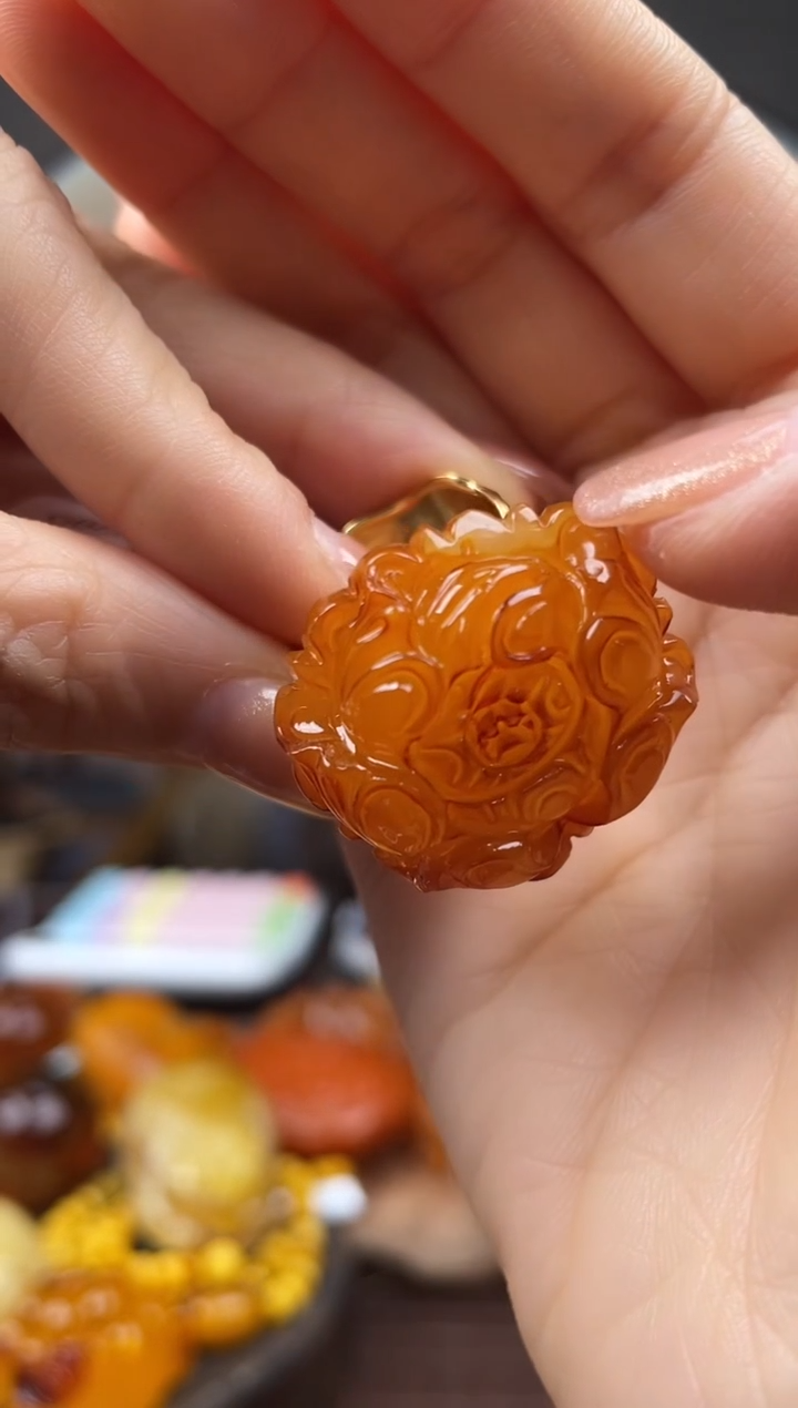 【闪购商品】琥珀裸石未镶嵌首饰 假1赔4 （多样性发货1件（微瑕 