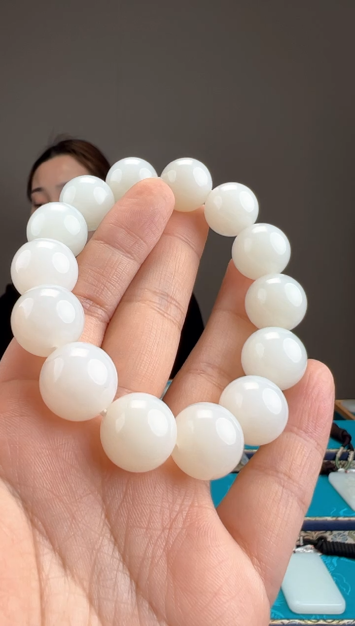 【闪购商品】和田玉颈饰未镶嵌1