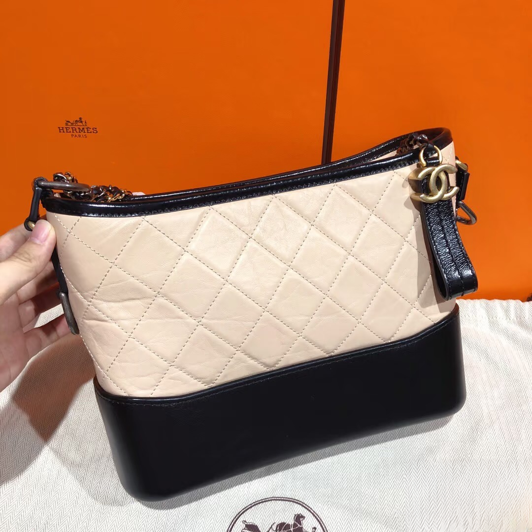 95新 Chanel/香奈儿 7姐专场/奶茶色流浪中号 24开