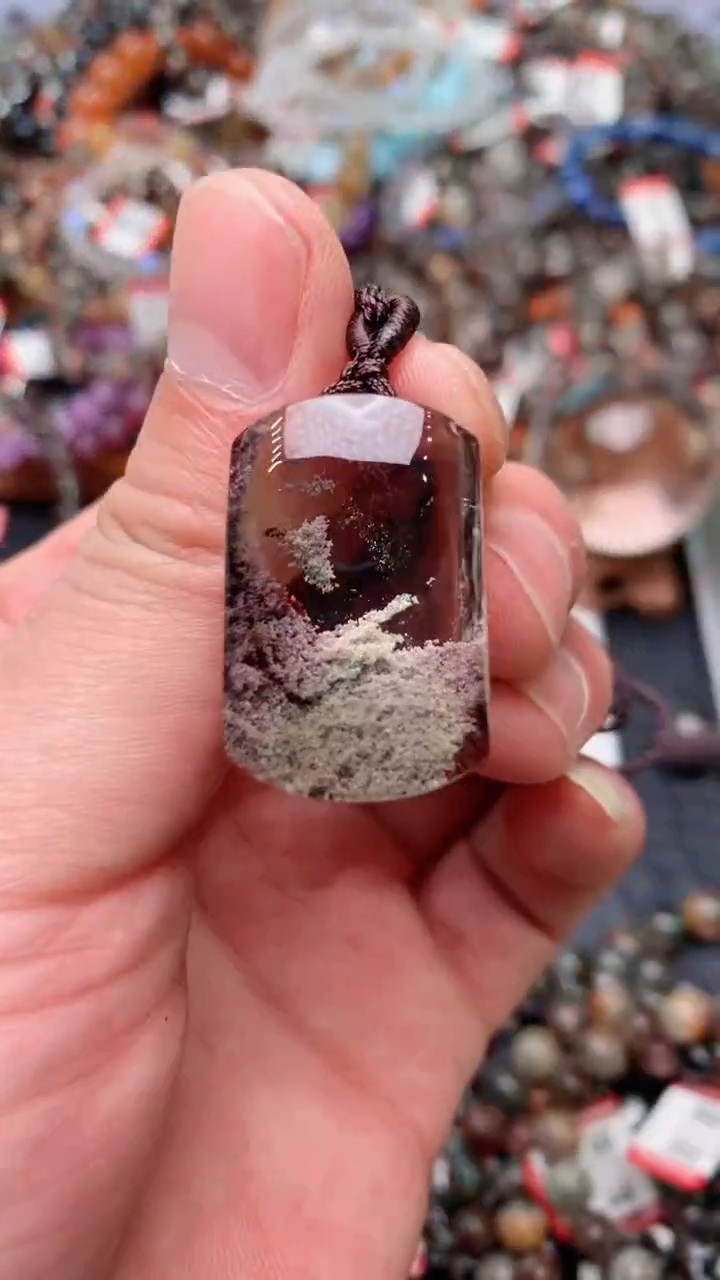 【闪购商品】水晶吊坠(赠链)未镶嵌38