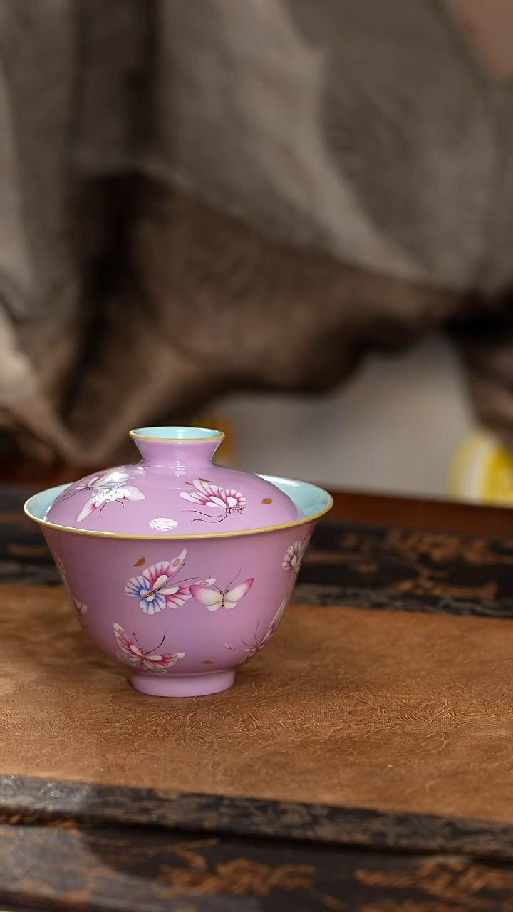 见珊灵玺贡坊百蝶盖碗