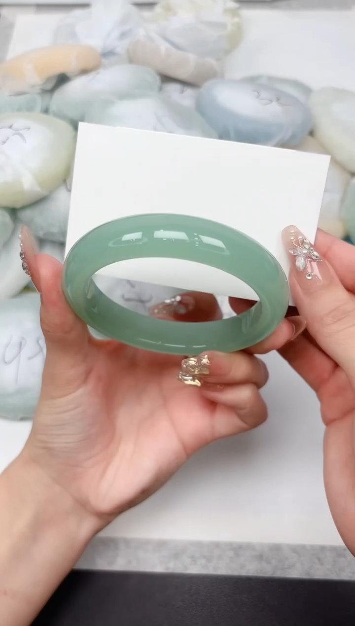 石英质玉手镯未镶嵌21-63.4