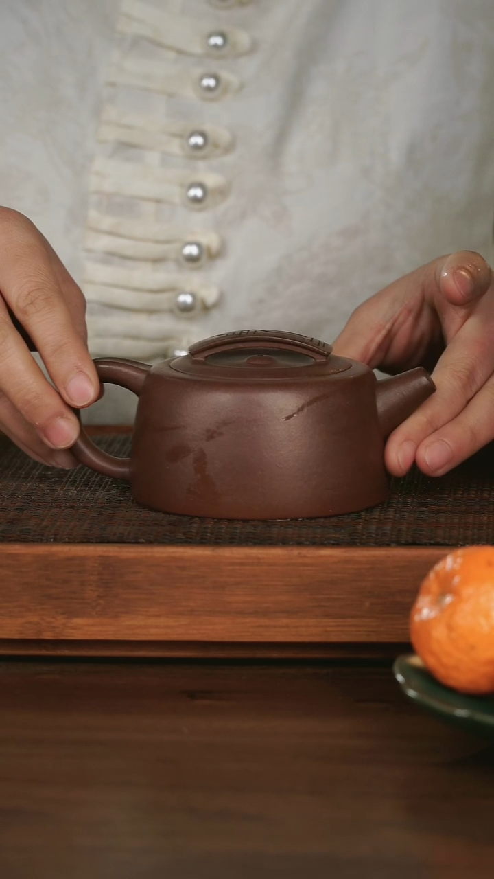 【闪购商品】紫砂茶壶 西施姐姐 井栏 带刻绘