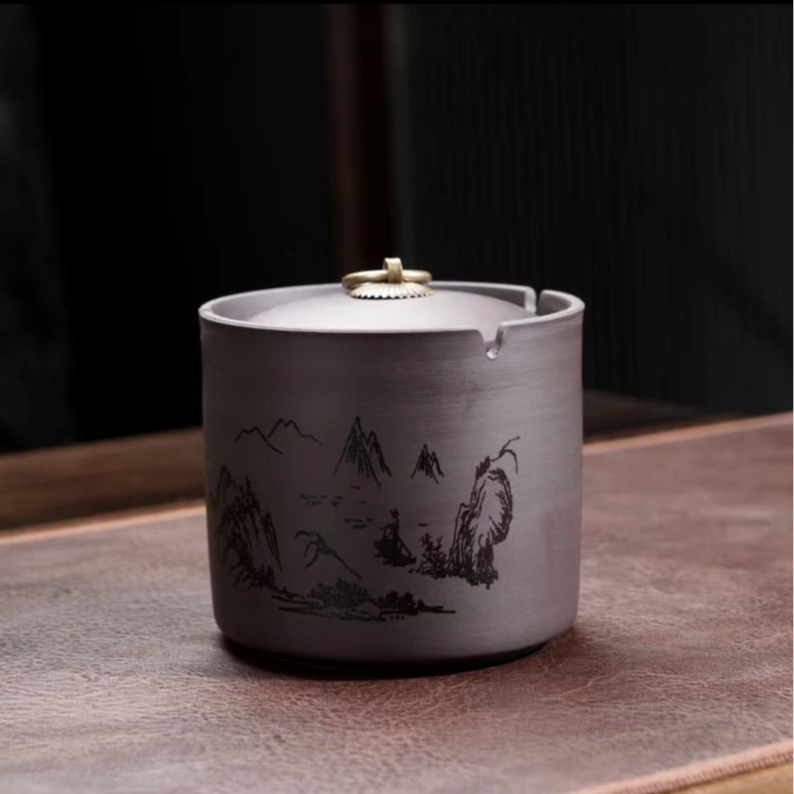 【旺】紫砂山水刻绘烟灰缸