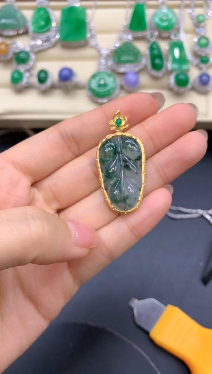 【闪购商品】翡翠颈饰18K金镶嵌112-中国好珍宝