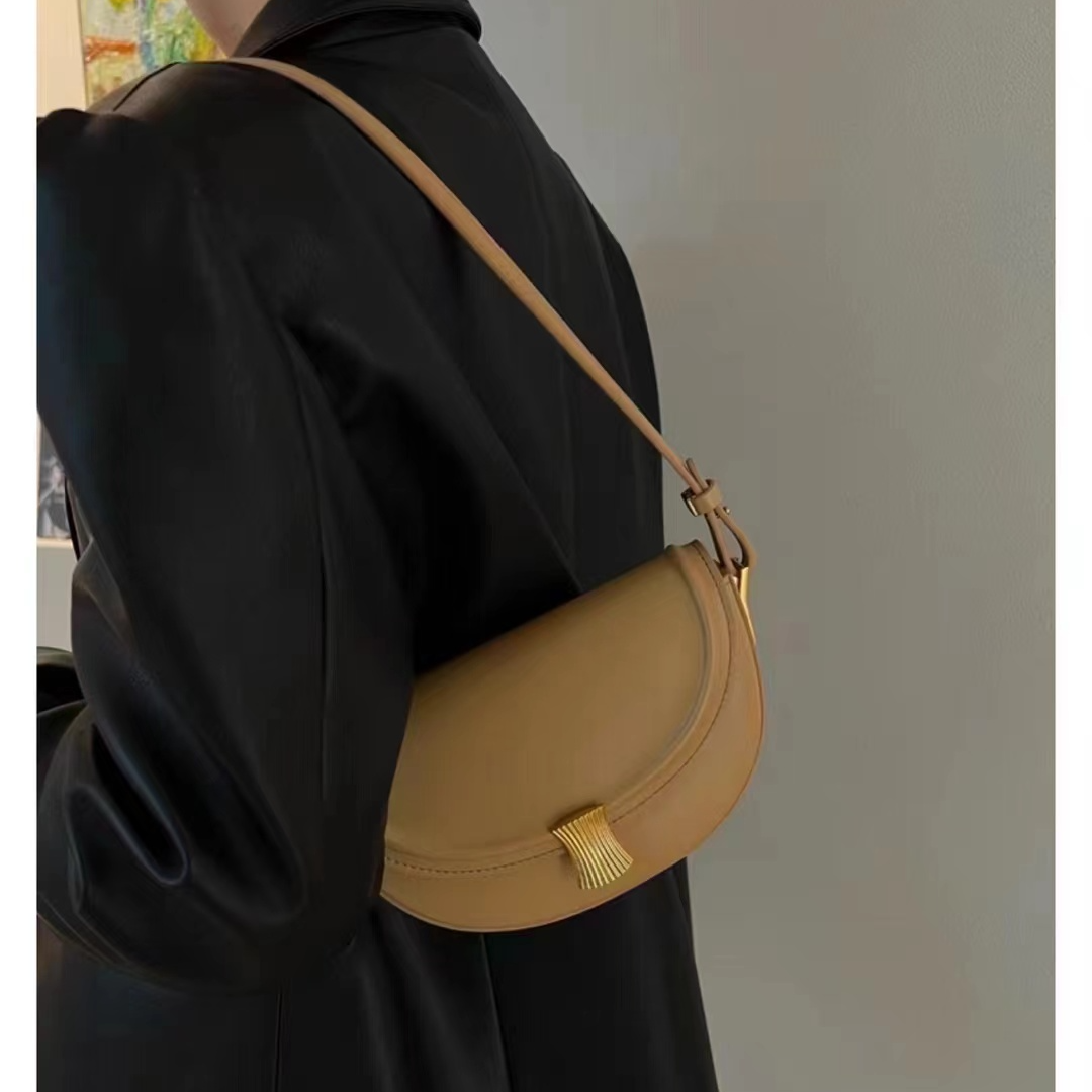 真皮女包清仓牛皮材质119-199（按编码拍以主播讲解为谁）