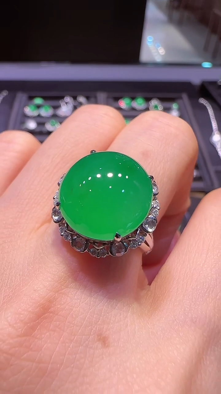 【闪购商品】翡翠戒指18K金镶嵌戒指