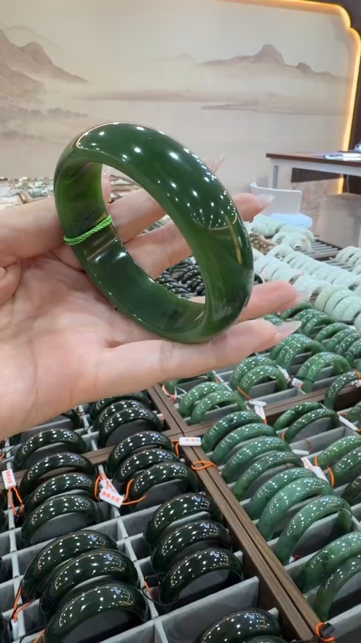 颈饰未镶嵌和田玉手镯58