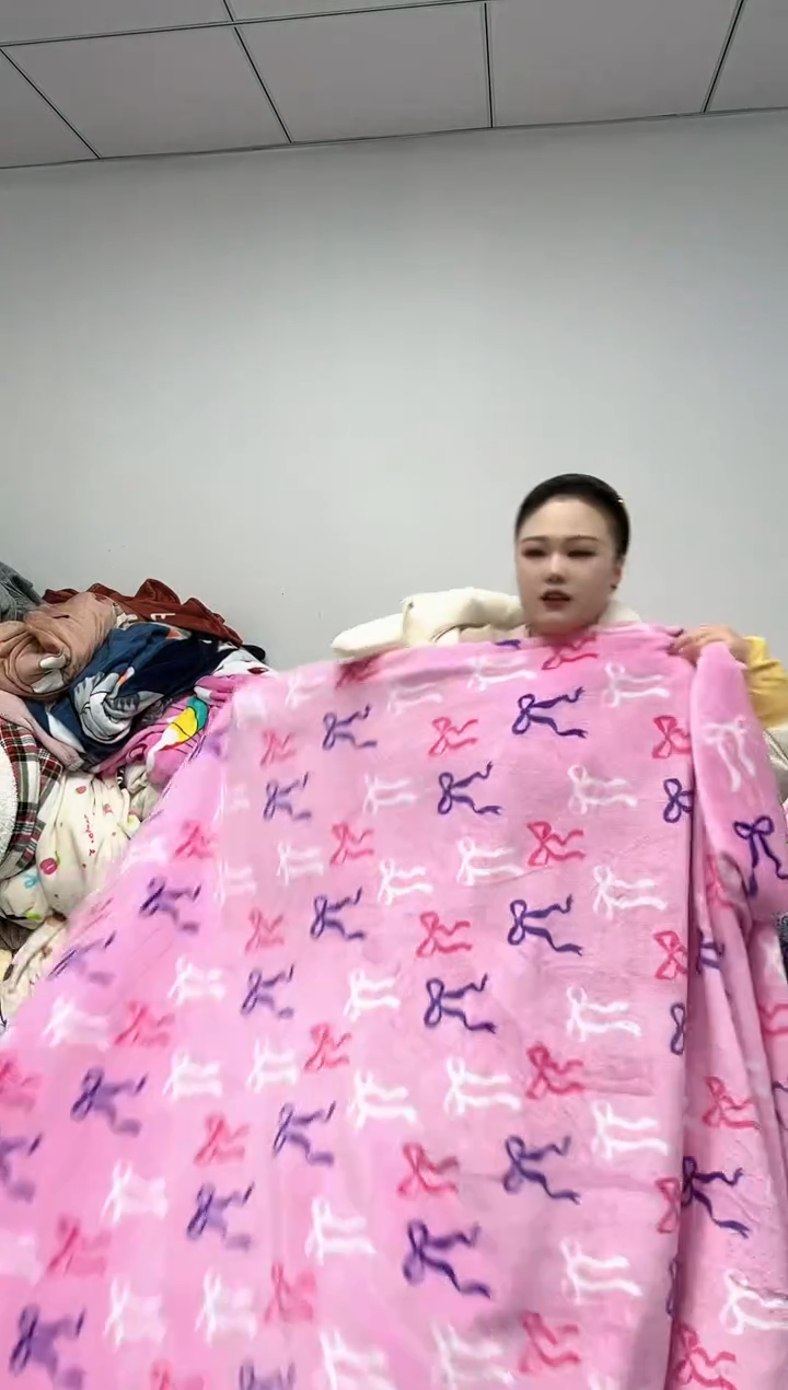 法兰绒2.5X2.3左右以主播所说为准