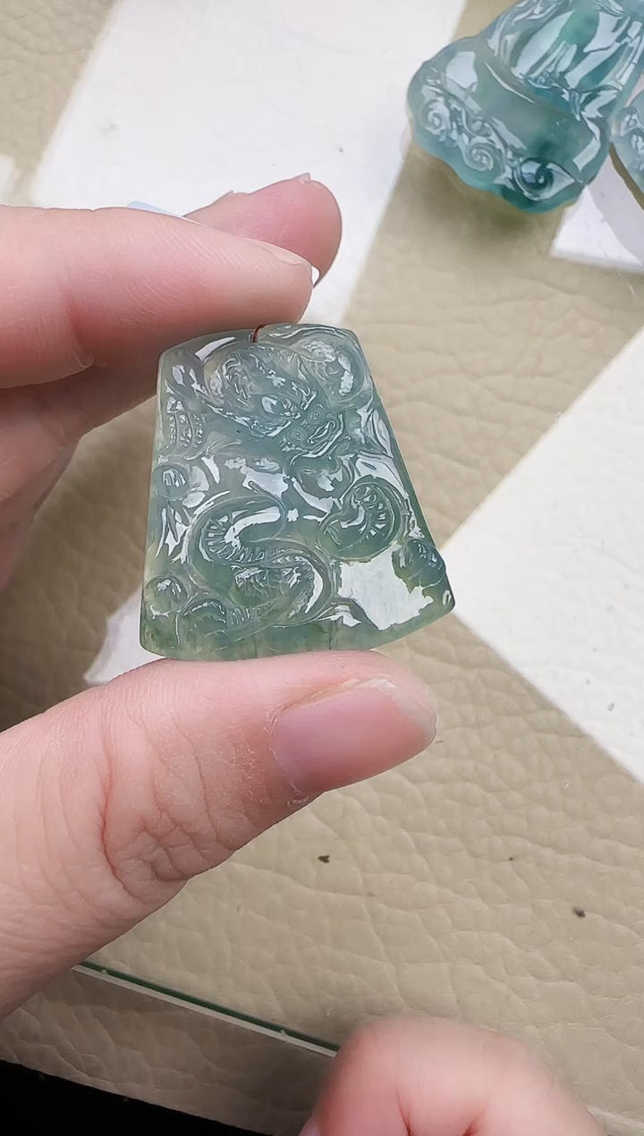 颈饰未镶嵌翡翠缅甸翡翠a货