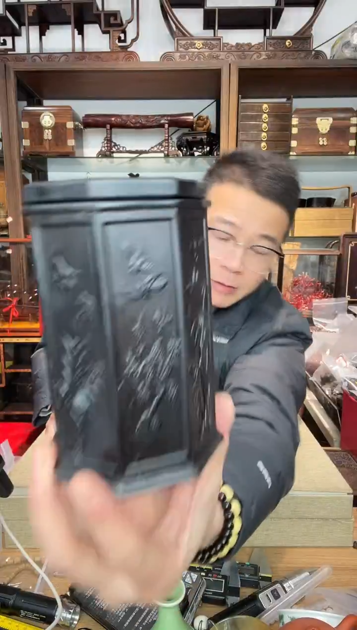 乌木类书架810八角茶叶罐   瑕疵