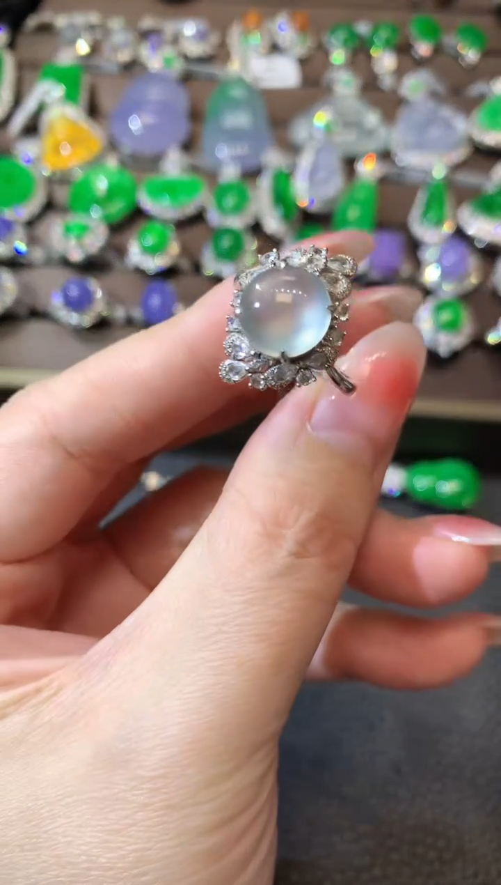 【闪购商品】翡翠戒指18K金镶嵌C68 翡翠