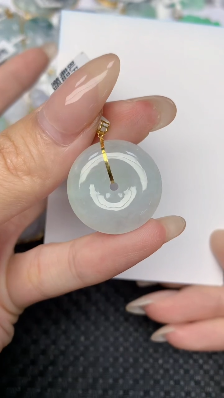 翡翠18K金镶嵌颈饰天然翡翠a货