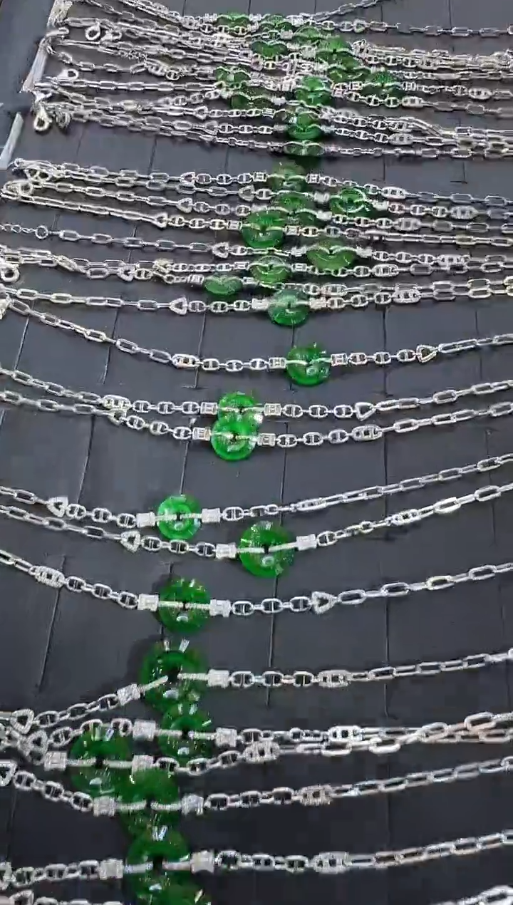 18K金镶嵌手链翡翠多样性团购发一件