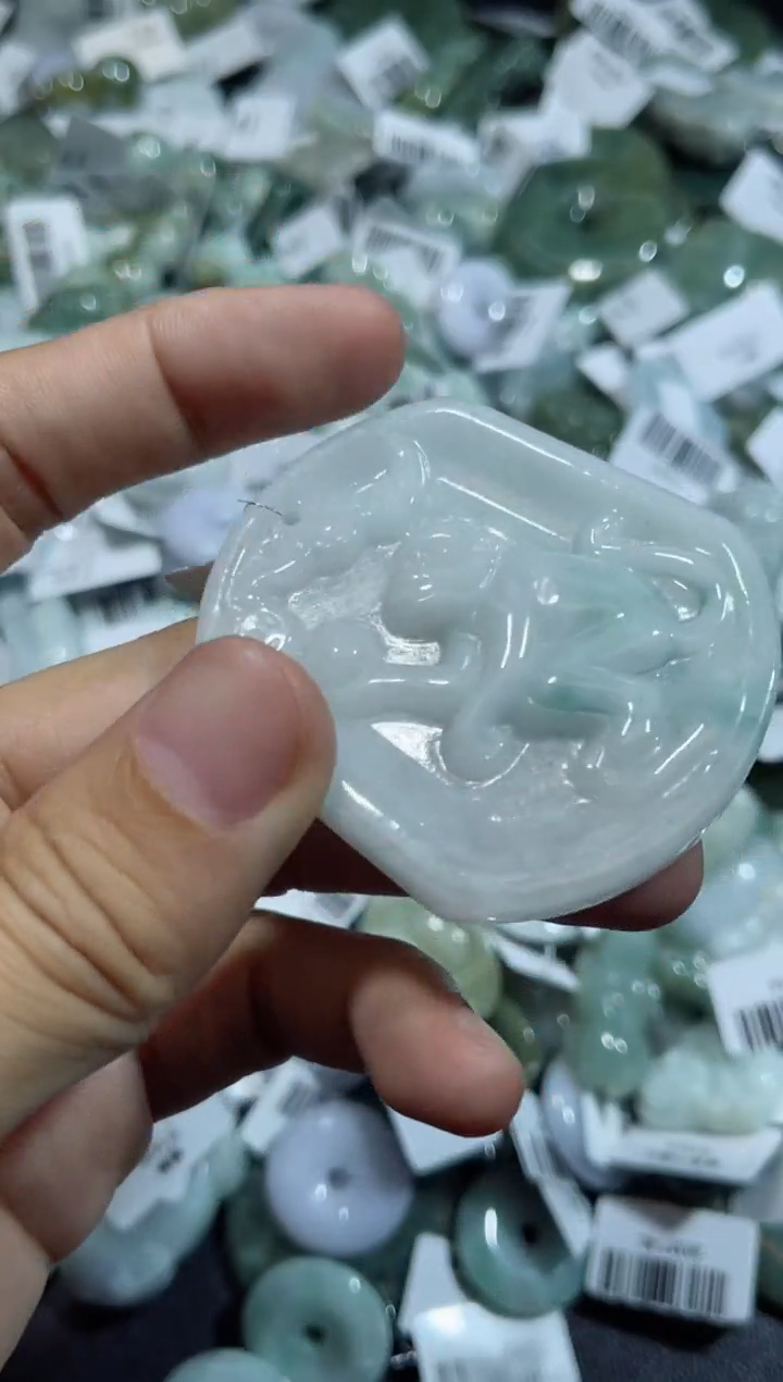 【闪购商品】翡翠颈饰未镶嵌00002924