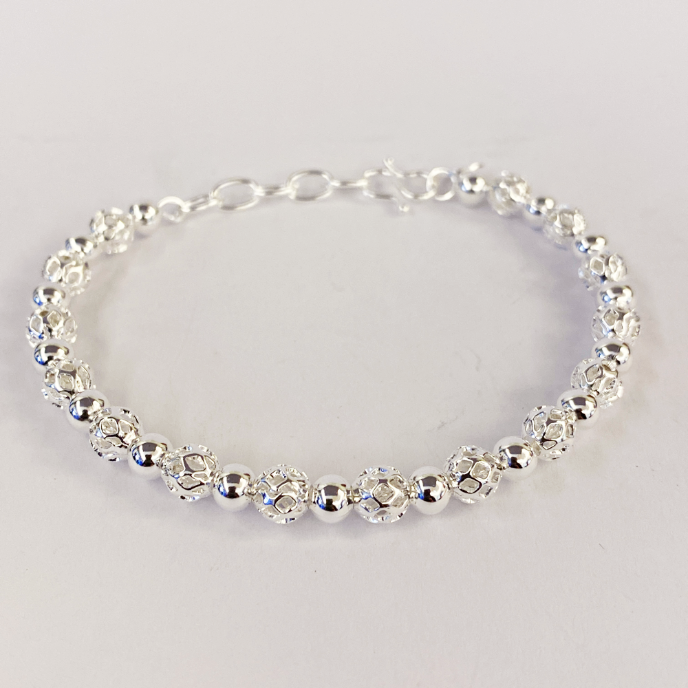  编号76 镂空珠珠手链