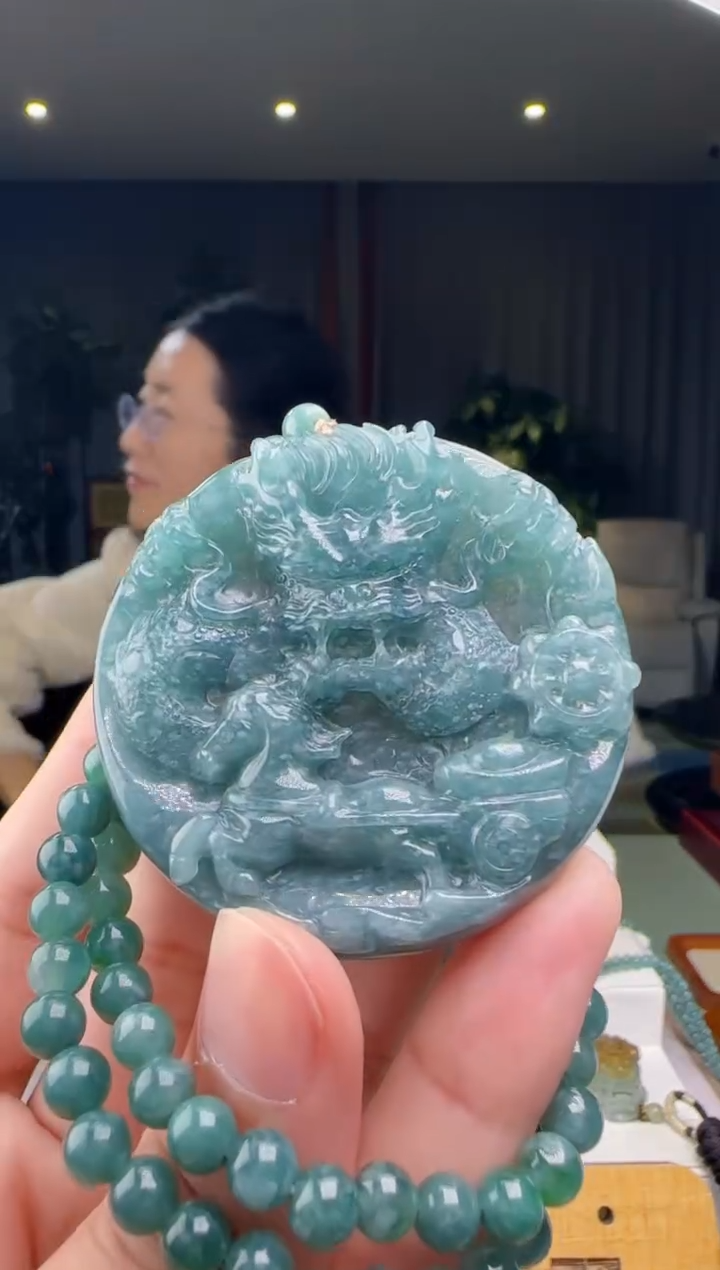 【闪购商品】翡翠吊坠(赠链)未镶嵌多样性发一XM@@WS1WX27593