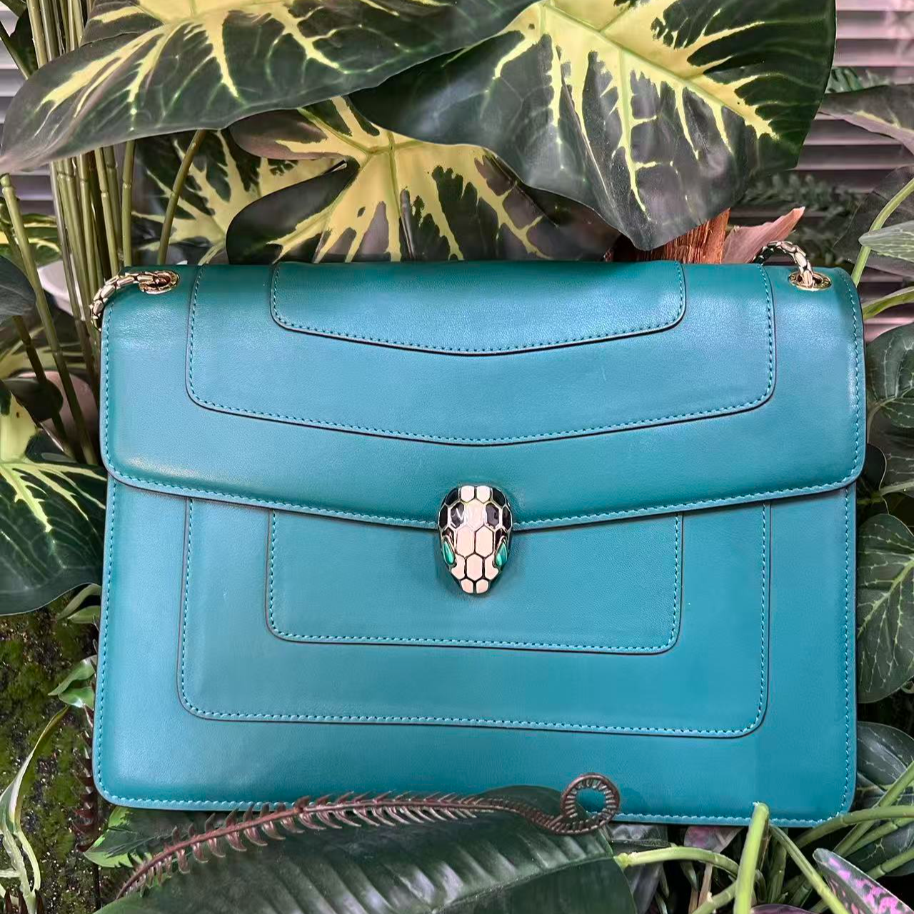 95新 BVLGARI/宝格丽 祖母绿蛇头斜挎包气质百搭大号/NMH