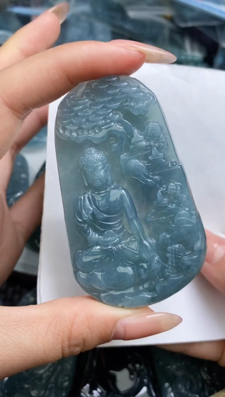 【闪购商品】翡翠颈饰未镶嵌           