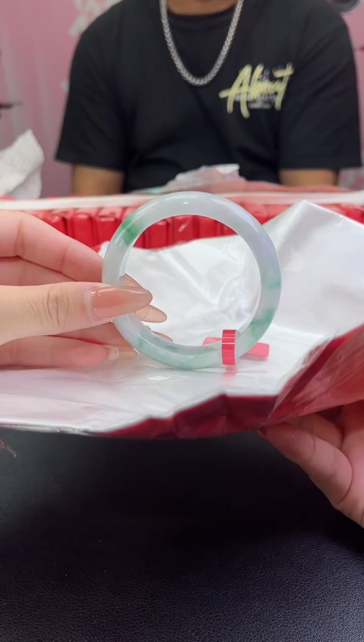 【闪购商品】翡翠手镯未镶嵌翡翠手镯2