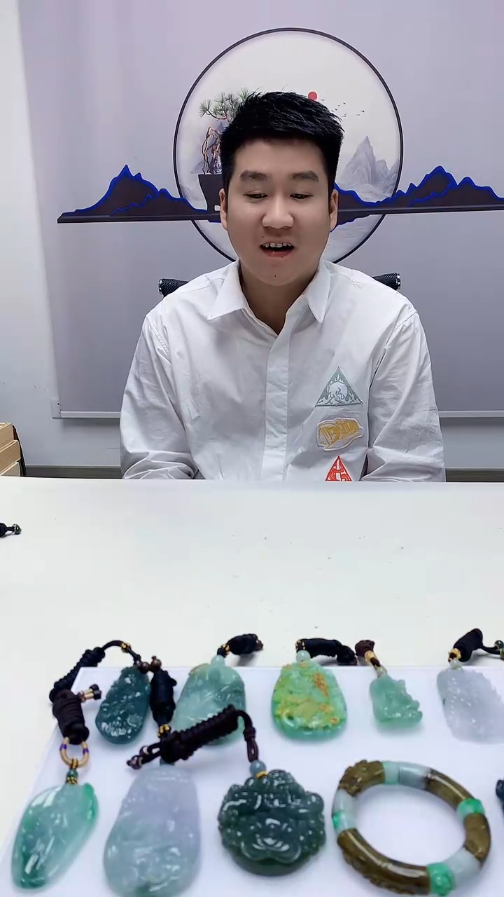 【闪购商品】定制翡翠未镶嵌5028zm-毛货挂件