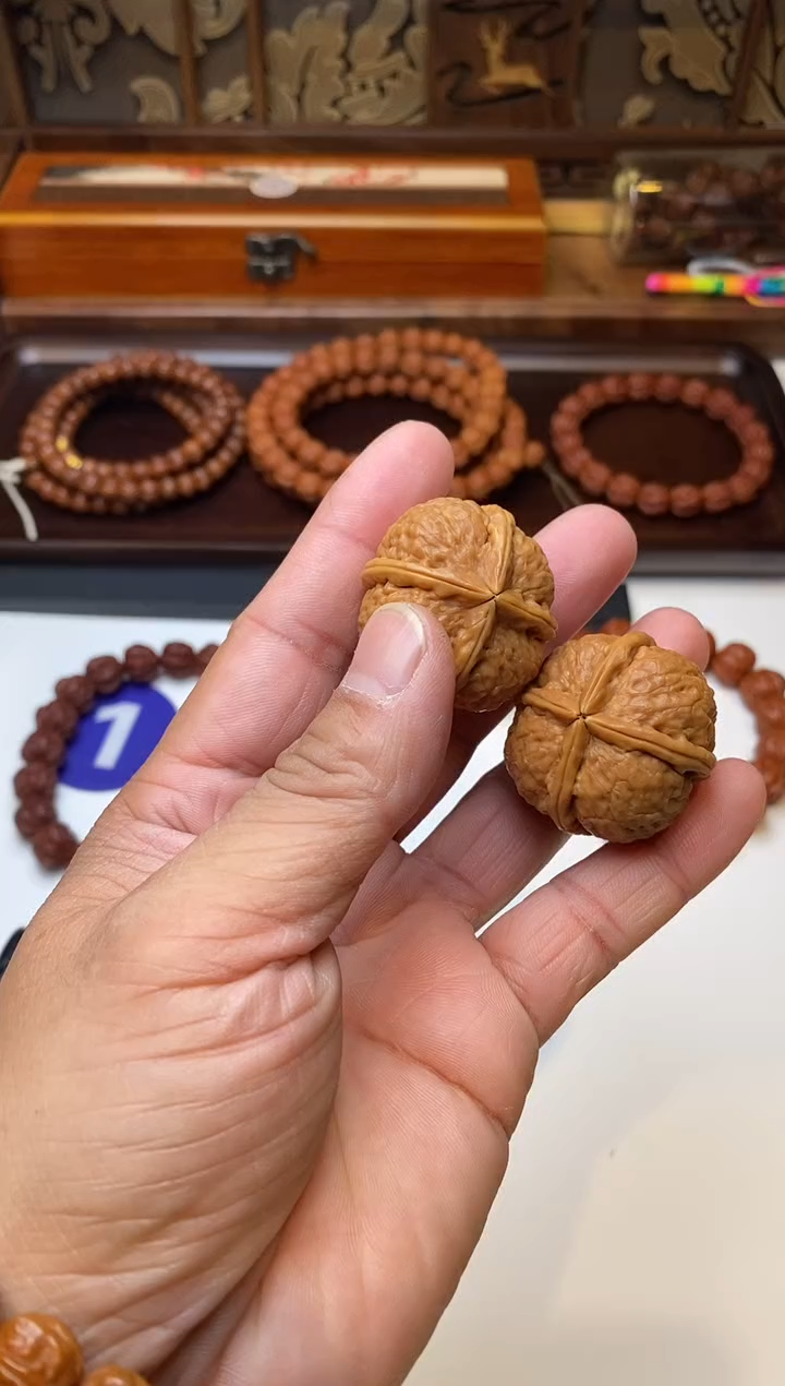 手串文玩核桃四棱