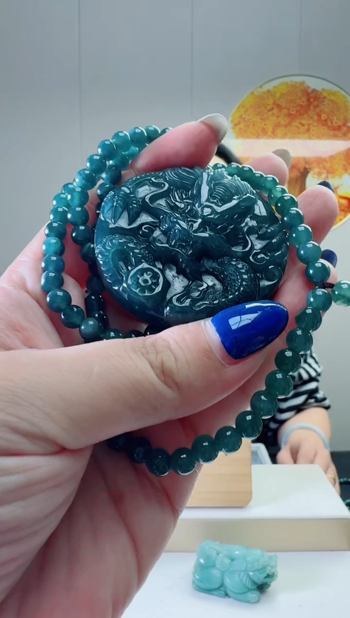 翡翠未镶嵌颈饰多样性随机发其一